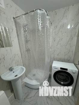 Студия квартира, посуточно, 24м2, 8/10 этаж