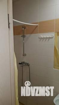 Студия квартира, посуточно, 18м2, 1/4 этаж