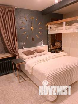 Студия квартира, посуточно, 25м2, 1/4 этаж