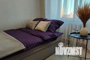 1-к квартира, посуточно, 37м2, 5/10 этаж