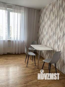 2-к квартира, посуточно, 56м2, 6/18 этаж