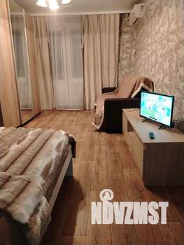 1-к квартира, посуточно, 33м2, 8/9 этаж