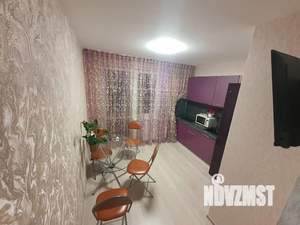 1-к квартира, посуточно, 37м2, 8/12 этаж