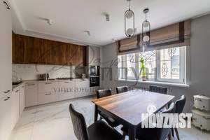 4-к квартира, вторичка, 120м2, 2/10 этаж
