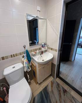 2-к квартира, вторичка, 60м2, 2/2 этаж