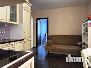 2-к квартира, вторичка, 62м2, 10/18 этаж