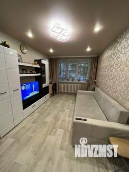 2-к квартира, вторичка, 42м2, 1/5 этаж