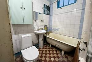 2-к квартира, вторичка, 44м2, 4/4 этаж