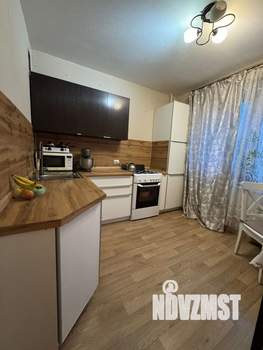 2-к квартира, вторичка, 54м2, 1/10 этаж