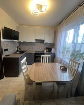 3-к квартира, вторичка, 70м2, 10/10 этаж