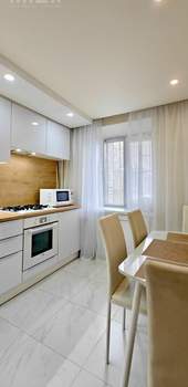 3-к квартира, вторичка, 61м2, 1/9 этаж