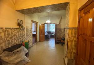 3-к квартира, вторичка, 84м2, 1/4 этаж