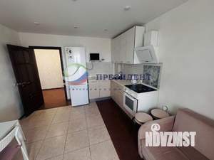 2-к квартира, вторичка, 63м2, 10/10 этаж