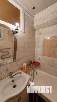 2-к квартира, вторичка, 42м2, 1/3 этаж