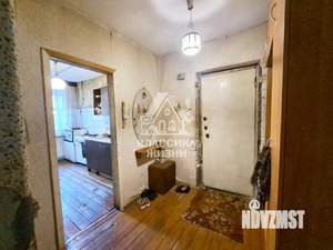 2-к квартира, вторичка, 50м2, 1/6 этаж