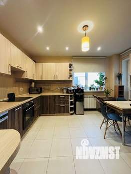 3-к квартира, вторичка, 106м2, 4/17 этаж