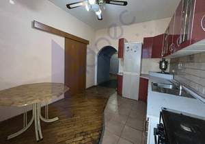 4-к квартира, вторичка, 110м2, 1/9 этаж