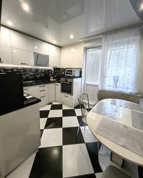 2-к квартира, вторичка, 63м2, 5/10 этаж
