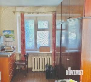 2-к квартира, вторичка, 43м2, 1/4 этаж