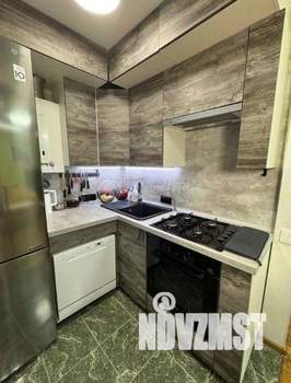 2-к квартира, вторичка, 42м2, 3/5 этаж