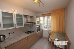 3-к квартира, вторичка, 63м2, 3/10 этаж
