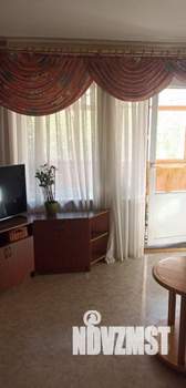 2-к квартира, вторичка, 54м2, 1/10 этаж