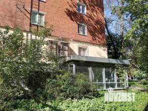 2-к квартира, вторичка, 43м2, 1/4 этаж