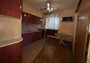4-к квартира, вторичка, 110м2, 1/9 этаж