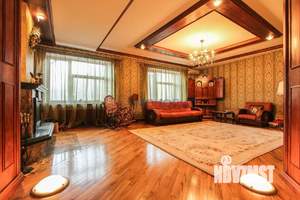 4-к квартира, вторичка, 225м2, 3/6 этаж