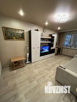 2-к квартира, вторичка, 42м2, 1/5 этаж