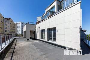4-к квартира, вторичка, 390м2, 3/3 этаж