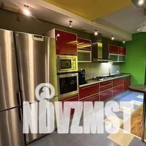 3-к квартира, вторичка, 150м2, 2/5 этаж