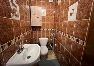 2-к квартира, вторичка, 66м2, 1/10 этаж