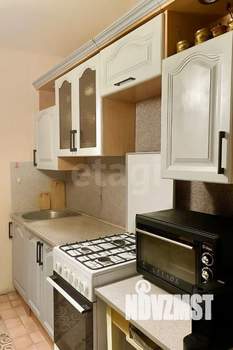 3-к квартира, вторичка, 61м2, 1/10 этаж