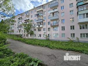 2-к квартира, вторичка, 42м2, 1/5 этаж