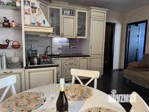 2-к квартира, вторичка, 62м2, 10/18 этаж