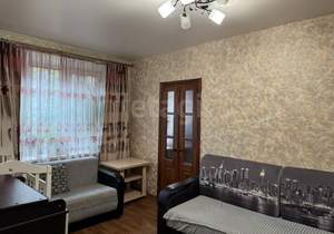 2-к квартира, вторичка, 38м2, 1/5 этаж