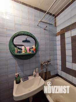 3-к квартира, вторичка, 64м2, 1/9 этаж