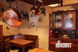 4-к квартира, вторичка, 225м2, 3/6 этаж