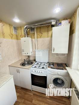 2-к квартира, вторичка, 38м2, 1/3 этаж