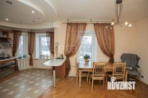 4-к квартира, вторичка, 150м2, 4/4 этаж