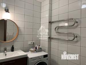 2-к квартира, вторичка, 67м2, 10/17 этаж