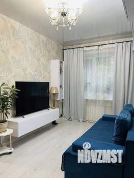 2-к квартира, вторичка, 40м2, 1/4 этаж