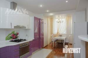 4-к квартира, вторичка, 130м2, 1/4 этаж