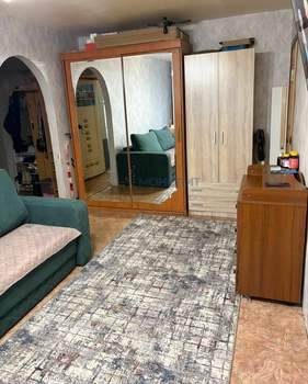 3-к квартира, вторичка, 41м2, 1/4 этаж