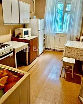 2-к квартира, вторичка, 44м2, 1/9 этаж