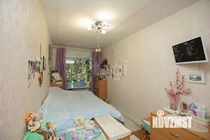 3-к квартира, вторичка, 56м2, 5/5 этаж