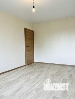 2-к квартира, вторичка, 38м2, 5/5 этаж