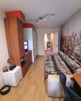 3-к квартира, вторичка, 61м2, 1/5 этаж