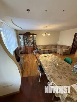 4-к квартира, вторичка, 104м2, 3/10 этаж